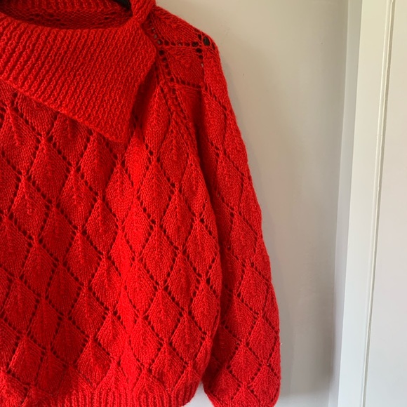 VINTAGE / Handmade / Red / Knit / Sweater - Picture 3 of 8